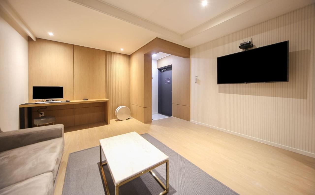 Hotel Lazy Heaven Changwon Esterno foto