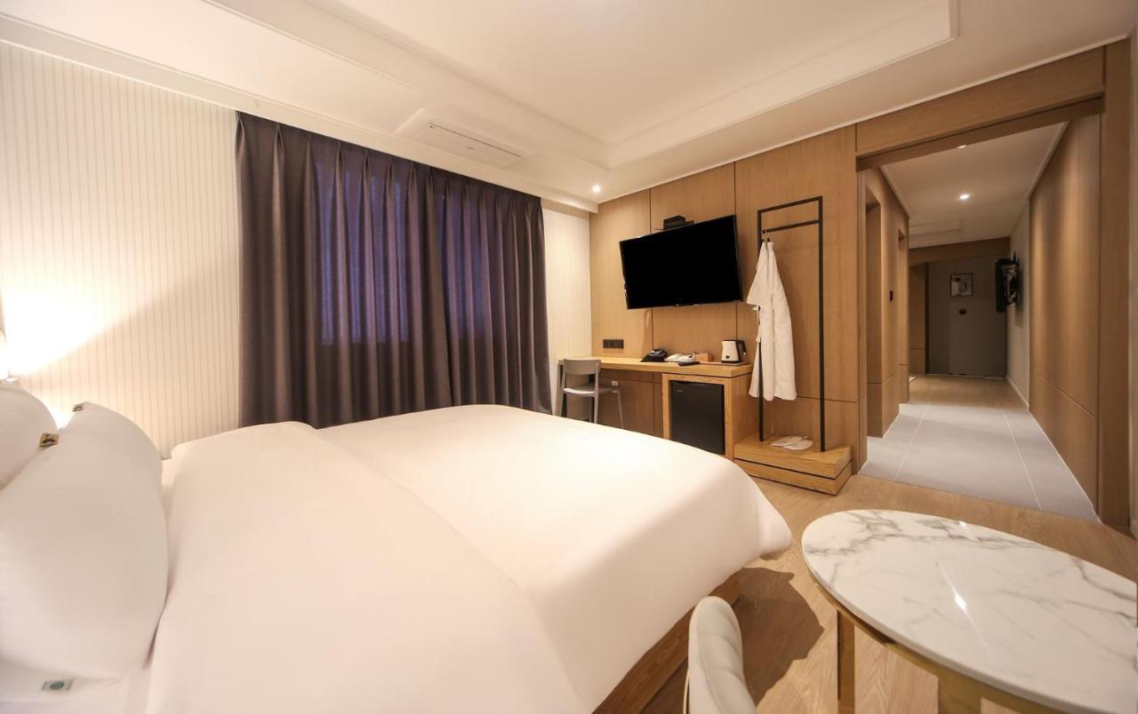 Hotel Lazy Heaven Changwon Esterno foto