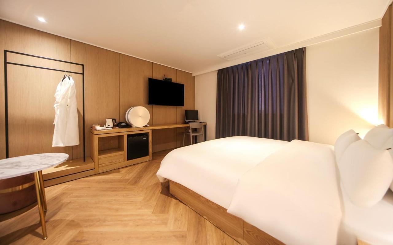 Hotel Lazy Heaven Changwon Esterno foto