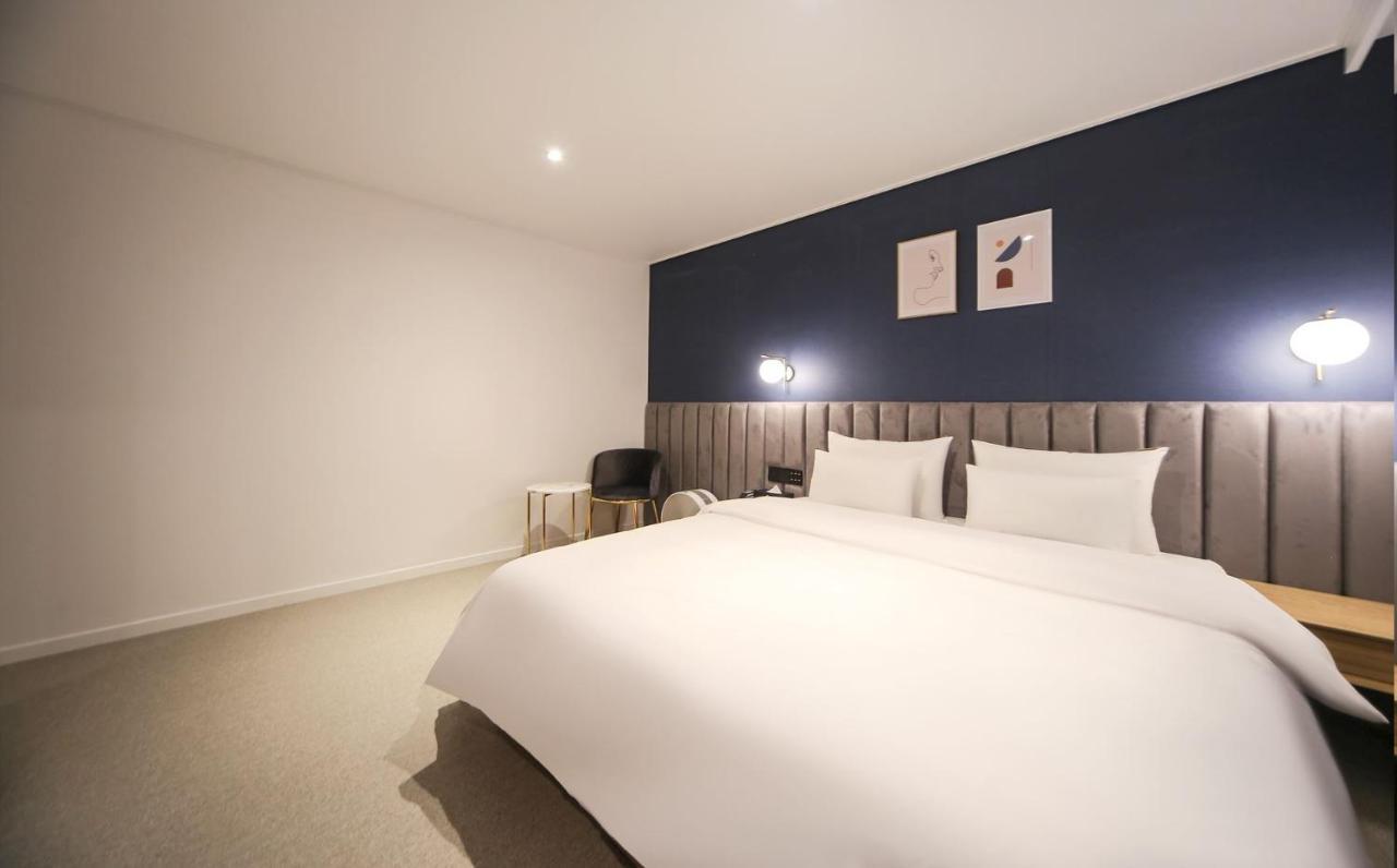 Hotel Lazy Heaven Changwon Esterno foto