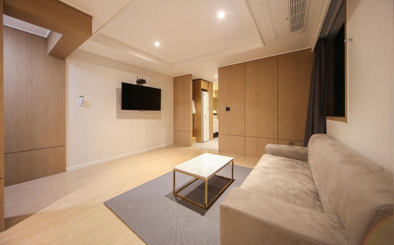 Hotel Lazy Heaven Changwon Esterno foto